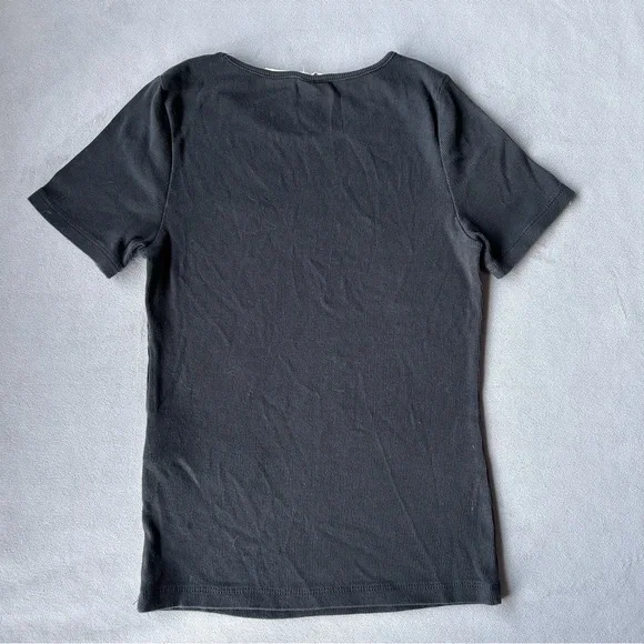 Levi’s ~ Black Ribbed Basic Tee ~ Women’s Size XS - Picture 2 of 6